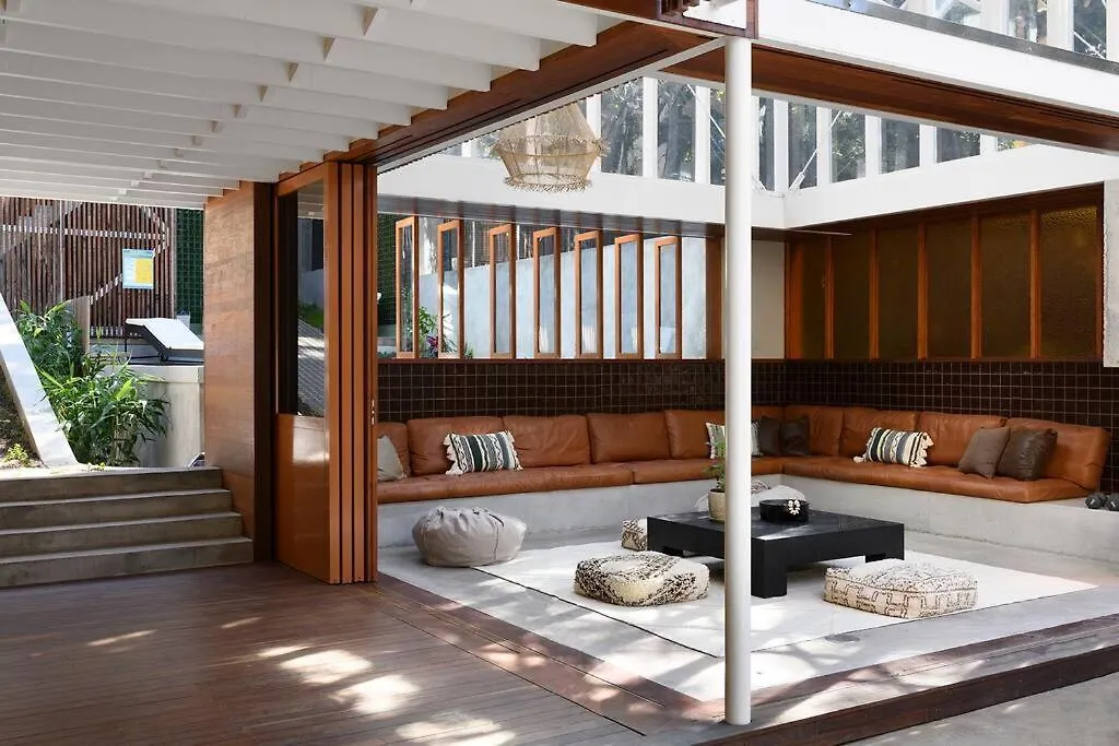 Surf Poet, Unique Rainforest Retreat Luxury Home Noosa Heads
