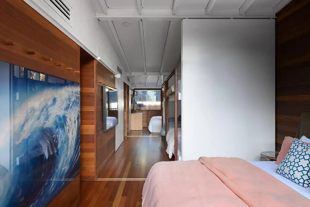 Surf Poet, Unique Rainforest Retreat Luxury Home Noosa Heads