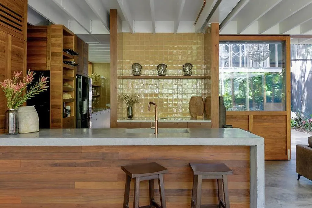 Holiday home Surf Poet, Unique Rainforest Retreat Luxury Home Noosa Heads Australia