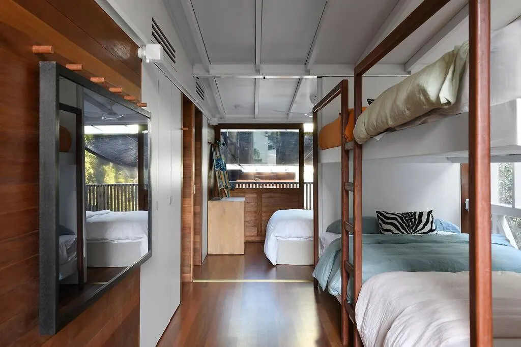Surf Poet, Unique Rainforest Retreat Luxury Home Noosa Heads 0*,  Australia